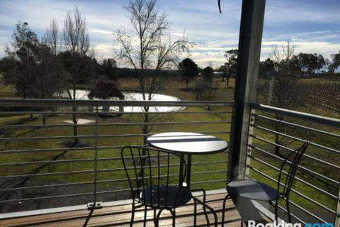 Travertines Wines Apartment - Accommodation Perth 4