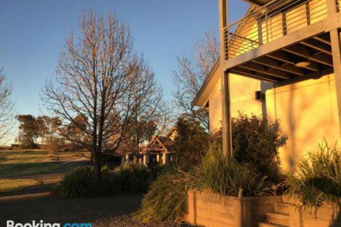 Travertines Wines Apartment - Accommodation Perth 3