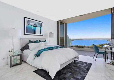 Stylish Penthouse With Views & Jacuzzi - Perth Resorts 4
