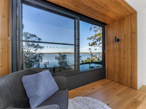ESTUARY HOUSE Basin View 4pm Check Out Sundays - Accommodation Perth 6