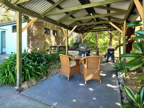 Cottage 2 Hyams Beach Seaside Cottages - Perth Resorts 5