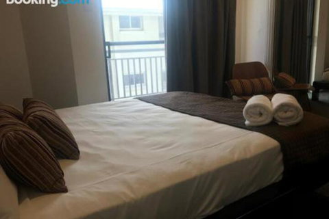Townsville Strand Lighthouse Apartment 3 - Accommodation Perth 3