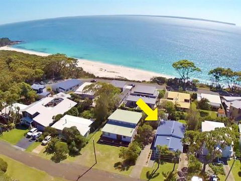 Bimbimbie At Hyams Beach 4pm Check Out Sundays - Accommodation Perth 0