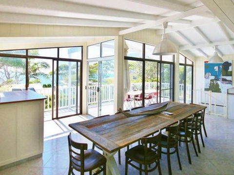 Bimbimbie At Hyams Beach 4pm Check Out Sundays - Accommodation Perth 6