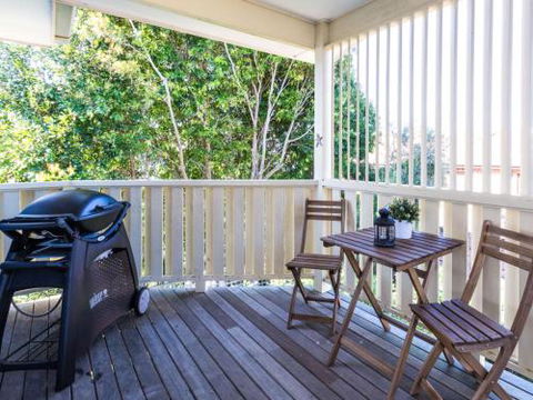 Hyams Seaside Apartment 4pm Check Out Sundays - Accommodation Perth 1