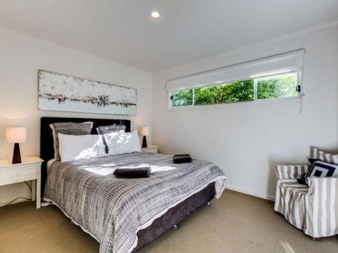 Hyams Seaside Apartment 4pm Check Out Sundays - Accommodation Perth 3