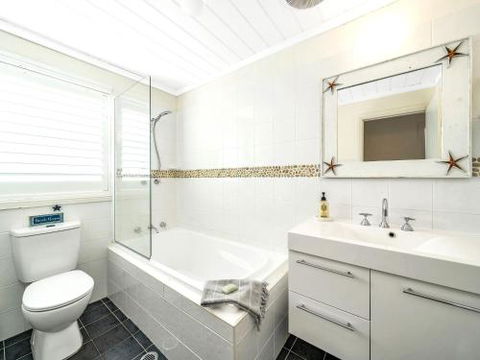 Mermaid Cottage At Hyams Beach 4pm Check Out Sundays - Perth Resorts 2