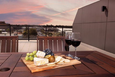 Enjoy Penthouse Living In The CBD - Accommodation Perth 5