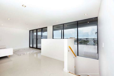 Enjoy Penthouse Living In The CBD - Accommodation Perth 4