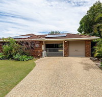 Freshly Renovated Dog Friendly House Walking Distance to Waterfront - Accommodation Perth