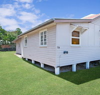Close to Water Restaurants  Clubs Toorbul St. Bongaree - Accommodation Perth