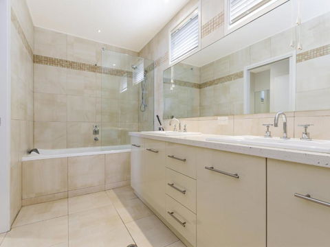 Auldys On East - Perth Resorts 1