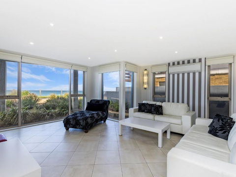 Auldys On East - Perth Resorts 3