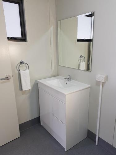 Huon Flash Packers - Accommodation Perth 1