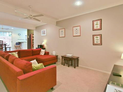 Black Wattle At Hyams Beach 4pm Check Out Sundays - Accommodation Perth 1
