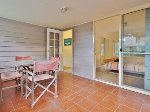 Black Wattle At Hyams Beach 4pm Check Out Sundays - Accommodation Perth 2