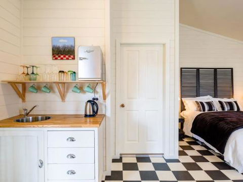 Mirriyindi Unique Berrima Escape For 9 In The Southern Highlands 4pm Check Out Sundays - Perth Resorts 4