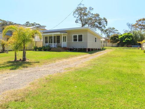 Propeller Lime Couples Only 4pm Check Out Sundays - Accommodation Perth 5