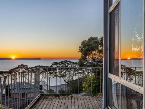 Sea Point At Hyams Beach 4pm Check Out Sundays - Accommodation Perth 4
