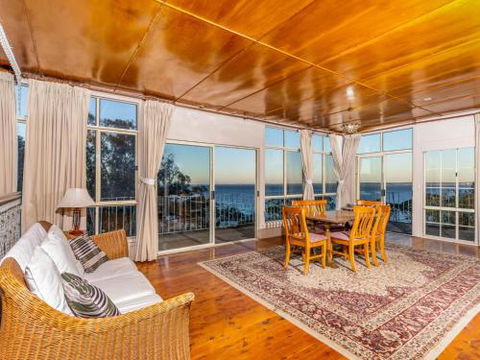 Sea Point At Hyams Beach 4pm Check Out Sundays - Accommodation Perth 3