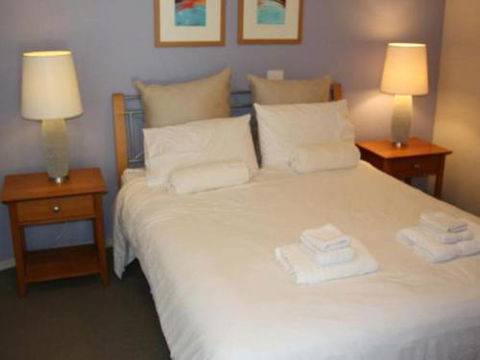 Shorelines At Hyams 4pm Check Out Sundays - Accommodation Perth 6