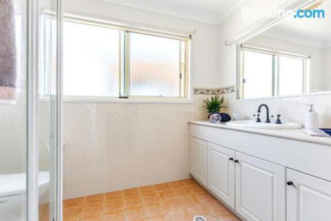 Matron Porter Drive 1 Narrawallee - Perth Resorts 6