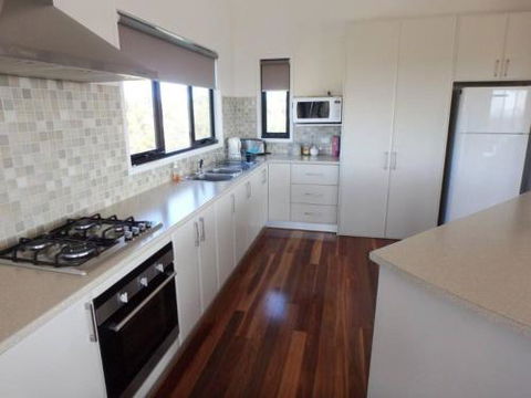37 Oceanview Parade Sandy Point - Perth Resorts 3