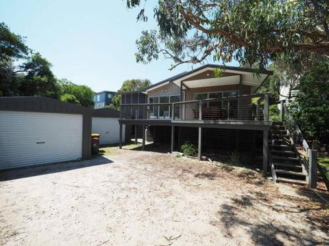 Sleepy Hollow Sandy Point - Perth Resorts 1