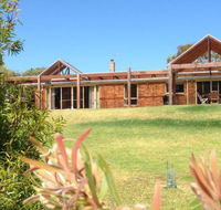 Summerside at 80 Sandy Point Rd Sandy Point - Perth Resorts