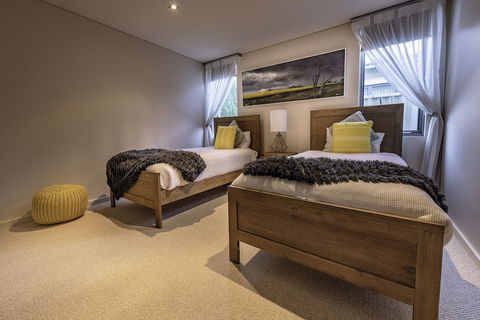 The Lotus - Perth Resorts 3