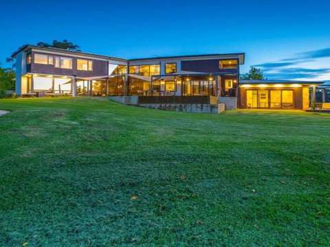 ALPINE LODGE Alpine Southern Highlands 4pm Check Out Sundays - Accommodation Perth 0