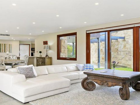 ALPINE LODGE Alpine Southern Highlands 4pm Check Out Sundays - Accommodation Perth 5
