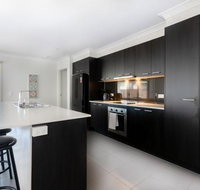 Ningadhun 50 The Drive Yamba - Accommodation Perth