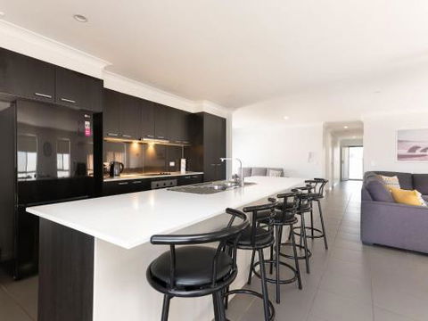 Ningadhun 50 The Drive Yamba - Accommodation Perth 1