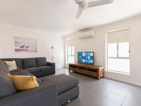 Ningadhun 50 The Drive Yamba - Accommodation Perth 3