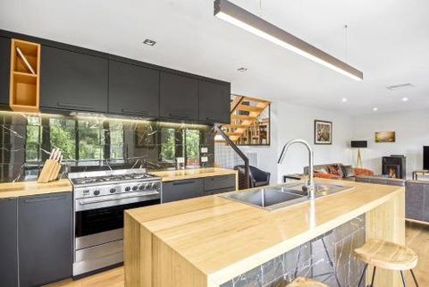 Villa Locarno - Accommodation Perth 2