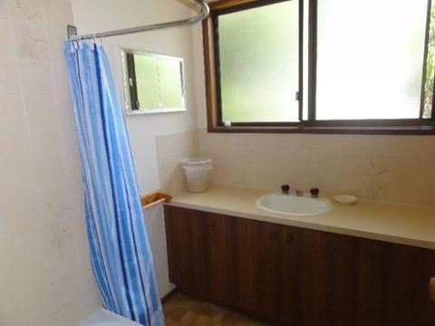 14 Tecoma Avenue Sandy Point - Perth Resorts 3