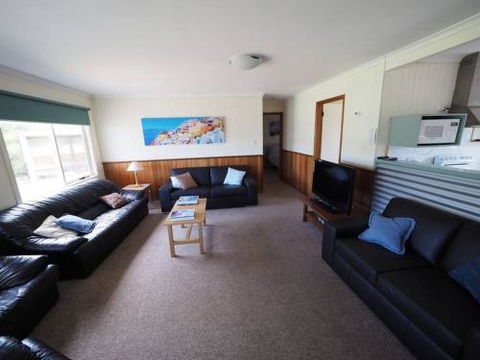 27 Beach Parade Sandy Point - Perth Resorts 2
