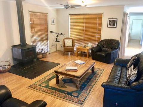 1 Tecoma Avenue Sandy Point - Perth Resorts 1