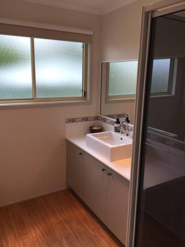 1 Tecoma Avenue Sandy Point - Perth Resorts 3
