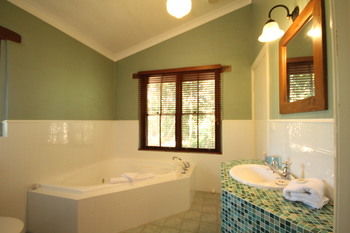 Galnyamba.Friday Creek Retreat - Accommodation Perth 5