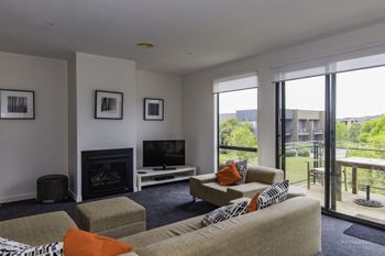 Stylish 3 Bedroom Condo - Accommodation Perth 1