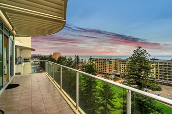 Penthouse Liberty Towers - Accommodation Perth 0