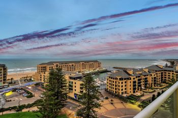 Penthouse Liberty Towers - Accommodation Perth 6