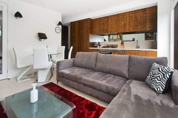 St Kilda Gardens Executive Living - Accommodation Perth 6