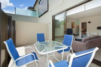 St Kilda Gardens Executive Living - Accommodation Perth 1