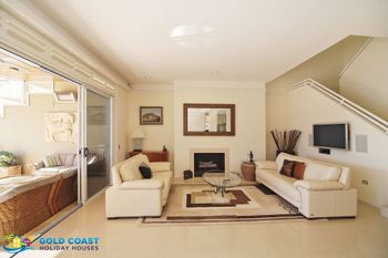 Harbourfront Retreat - Accommodation Perth 0