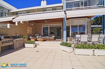 Harbourfront Retreat - Accommodation Perth 4
