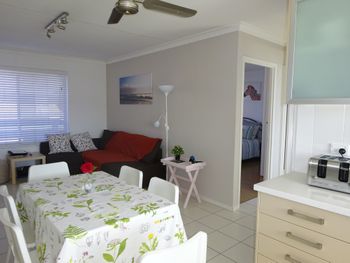 Selene Holiday Apartment AtWest Beach - Accommodation Perth 0