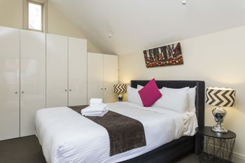 Sydney Harbor Town Houses Carahers Ln - Accommodation Perth 0